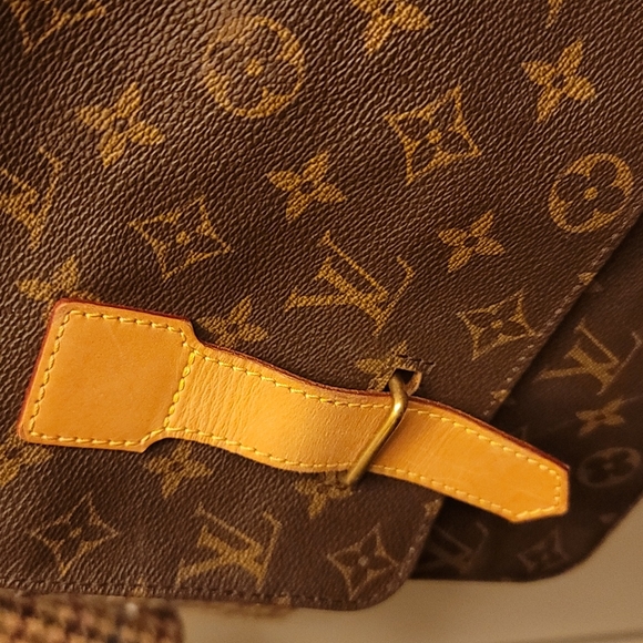 Authentic Louis Vuitton Broadway - Picture 5 of 16
